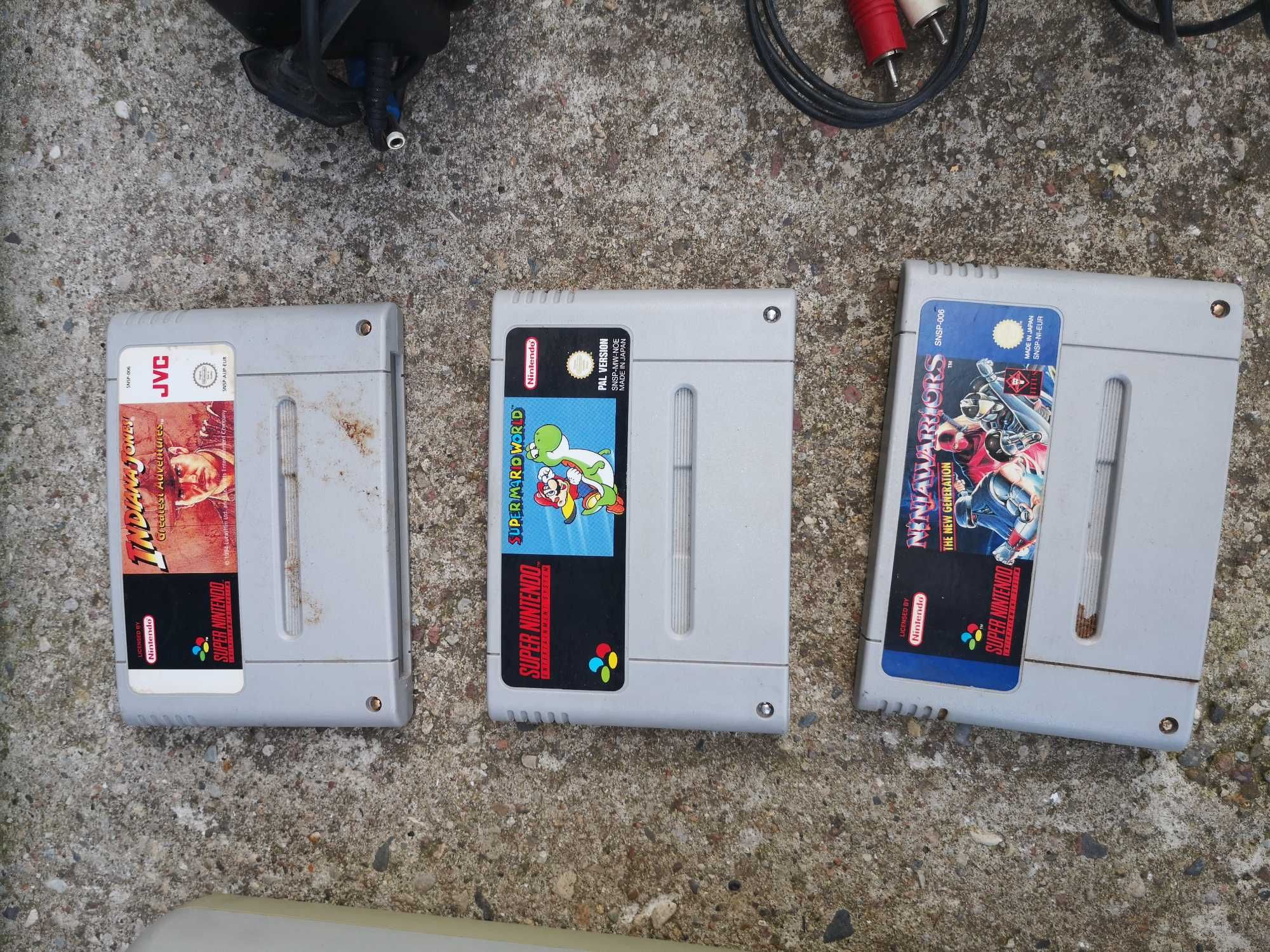 Konsola Super Nintendo SNES+4 Gry+3 Pady Komplet