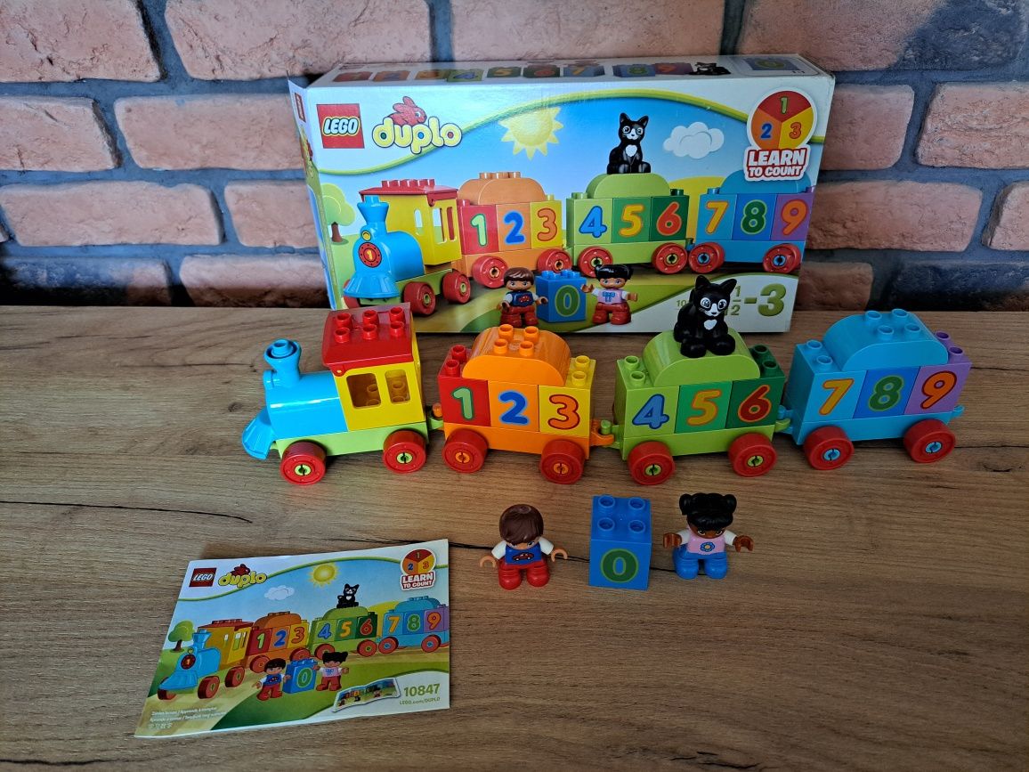 Klocki Lego Duplo w kartonie pociąg z cyferkami