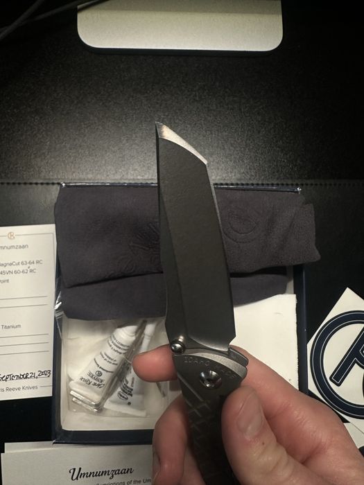 Chris reeve umnumzaan magnacut