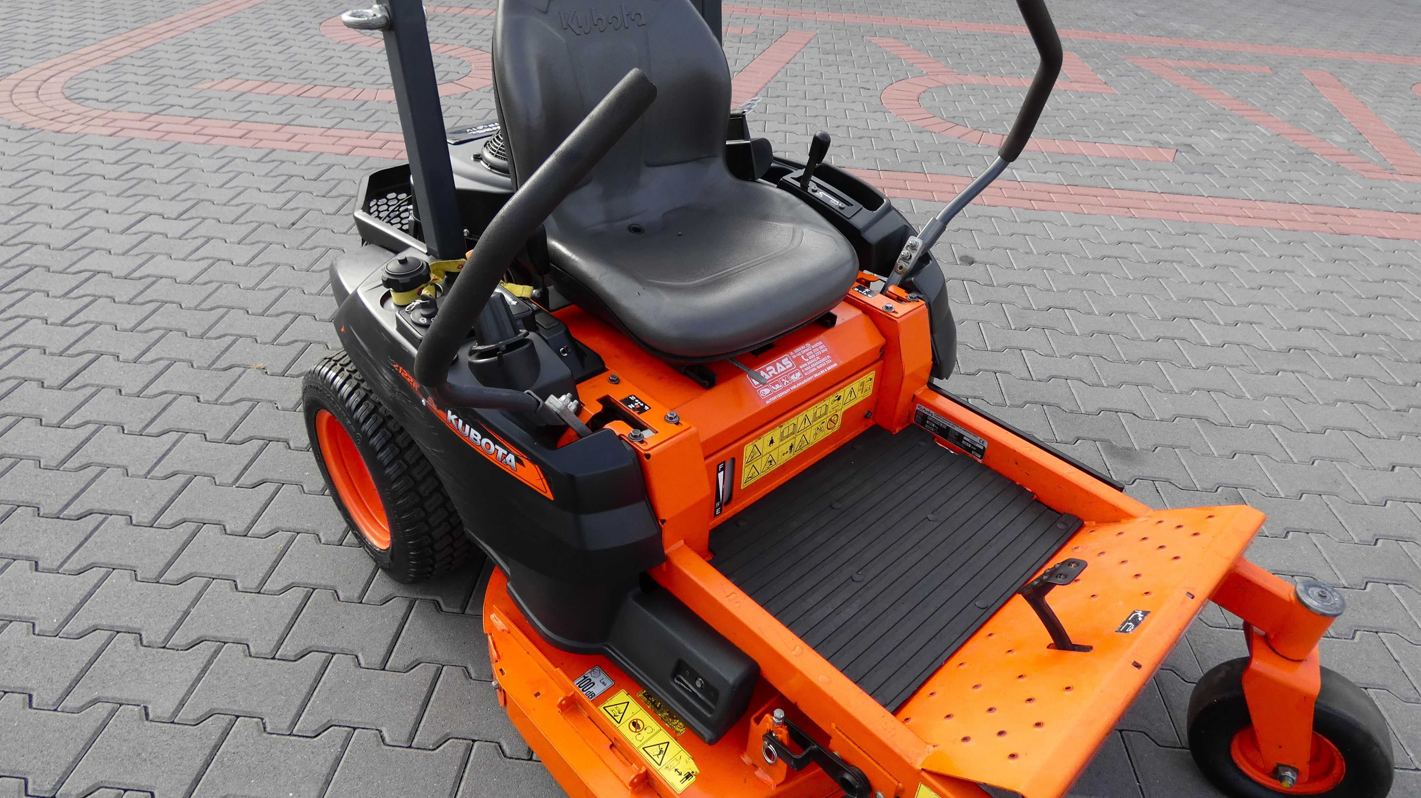 Traktor kosiarka Zero Skręt KUBOTA Z122R Kawasaki (071001.4) - Baras
