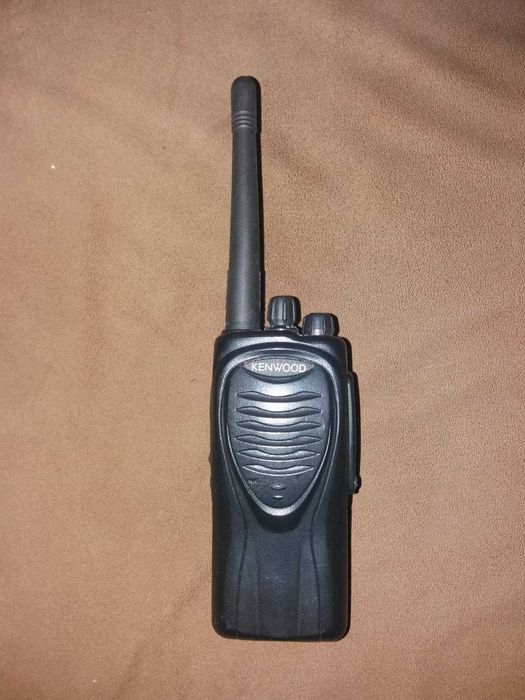 радіостанція  kenwood