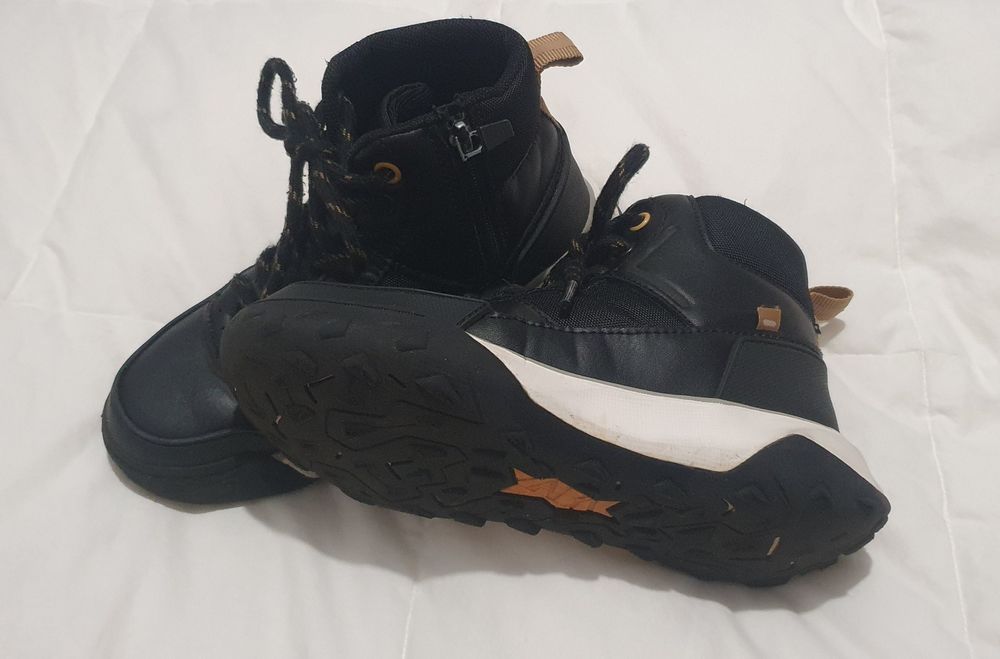 Botas menino Zara
