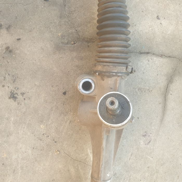 Рейка рулевая Тойота Авенсис Т27