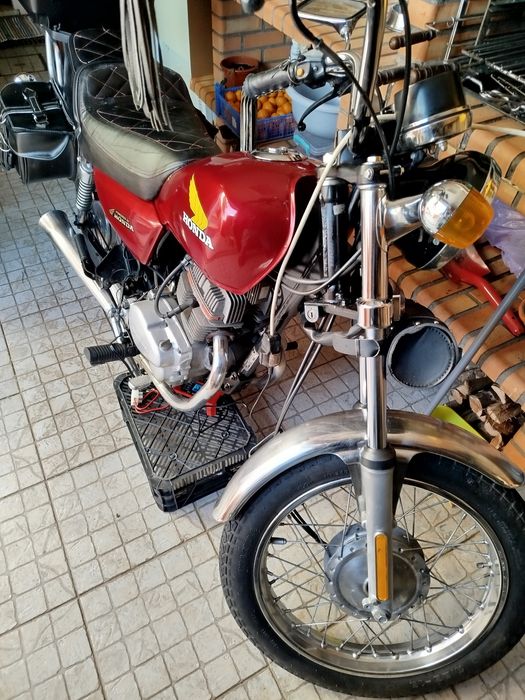 Honda cm 125 bicilimdrica
