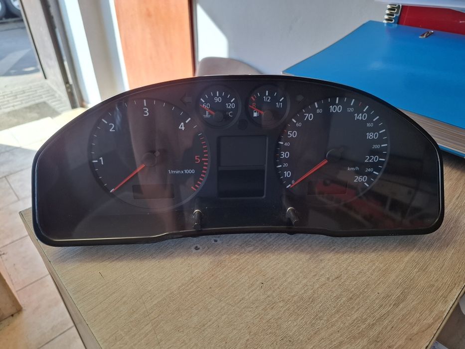 Audi A4 B5 Lift Licznik Zegary 900R