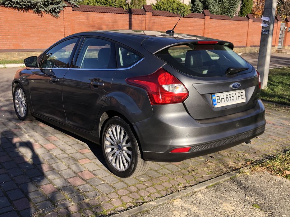 Форд фокус тітанніум2.0і,автомат 2012р