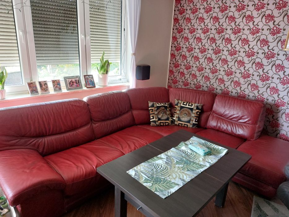 Luksusowy skórzany narożnik + 2 pufy funkcja spania skóra 100 % stan b