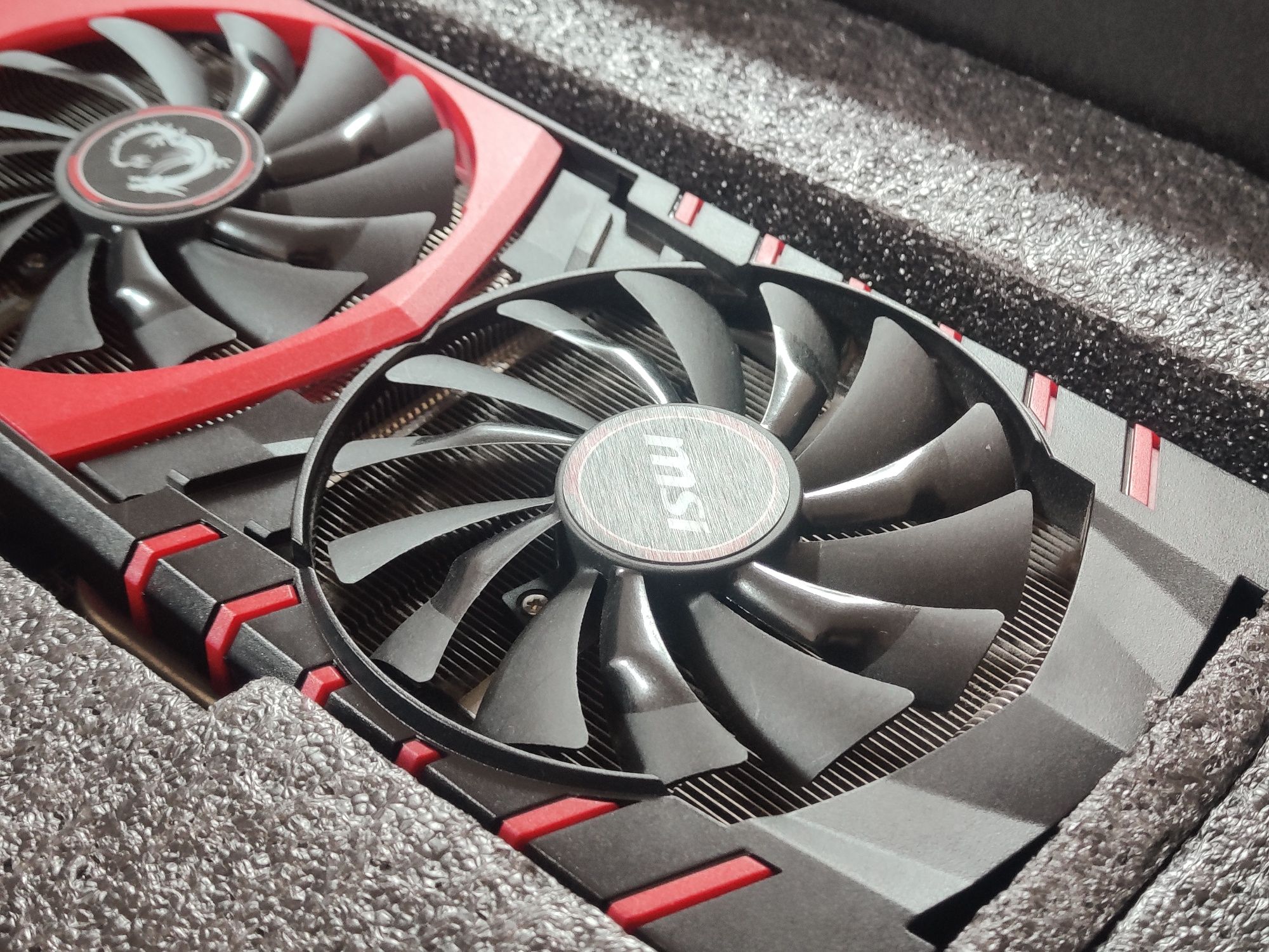 Placa Gráfica MSI GTX 970 Gaming 4GB (OC TWIN FROZR V)