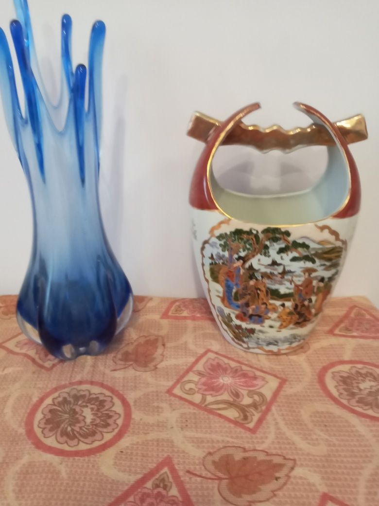 Продам хрустальную вазу