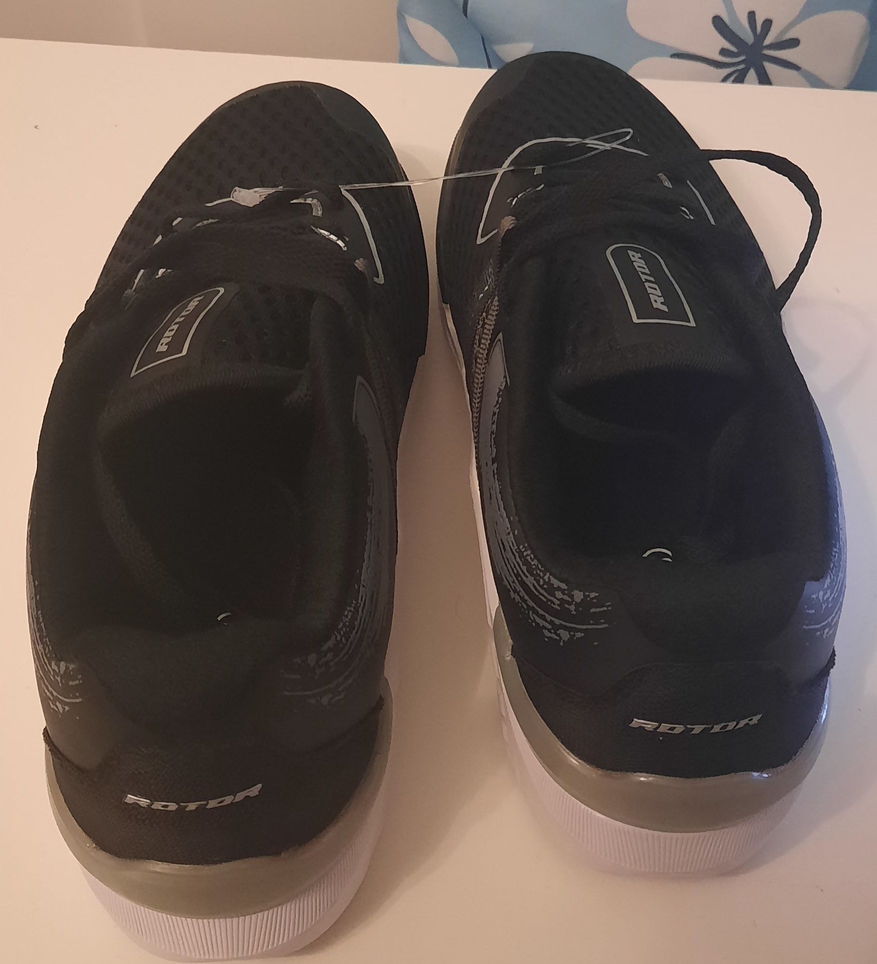 Buty dla chłopca nowe