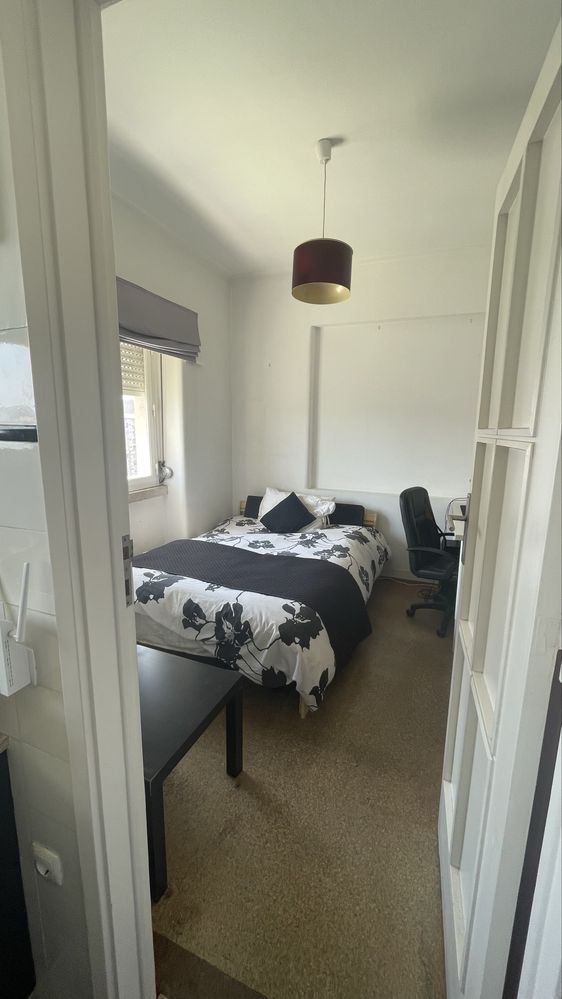Quarto Individual com wc privada