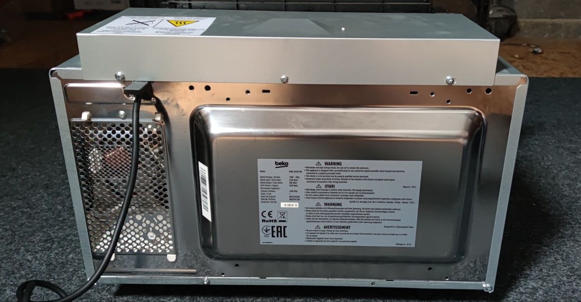 Kuchenka mikrofalowa Beko MGB 25333 WG