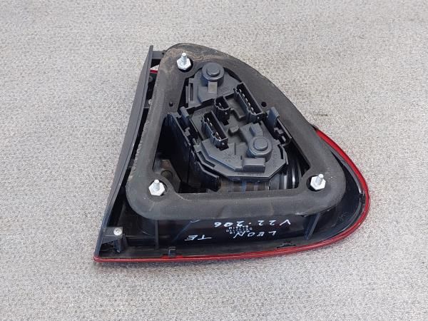 Farolim esquerdo SEAT Leon (1M1)