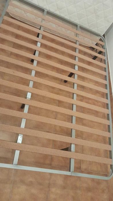 Sofá e estrado mais colchão