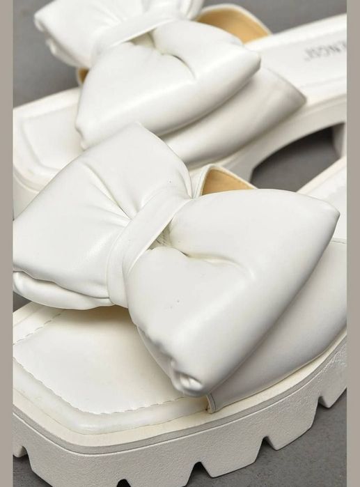 Шльопанці з бантом мега крута модель