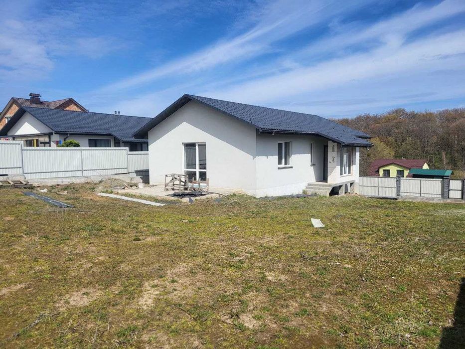 3-кімнатний будинок з продуманим плануванням та терасою Лезнево 
38396