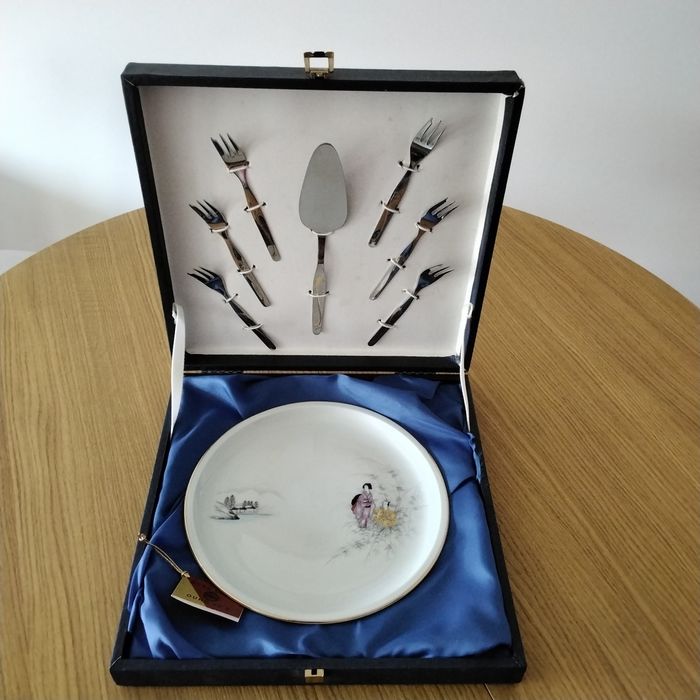 Prato bolo e talheres da Vista Alegre