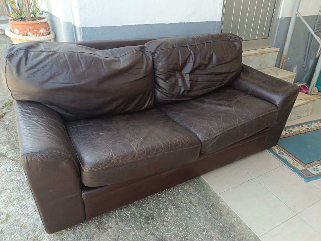 Sofá usado para sala