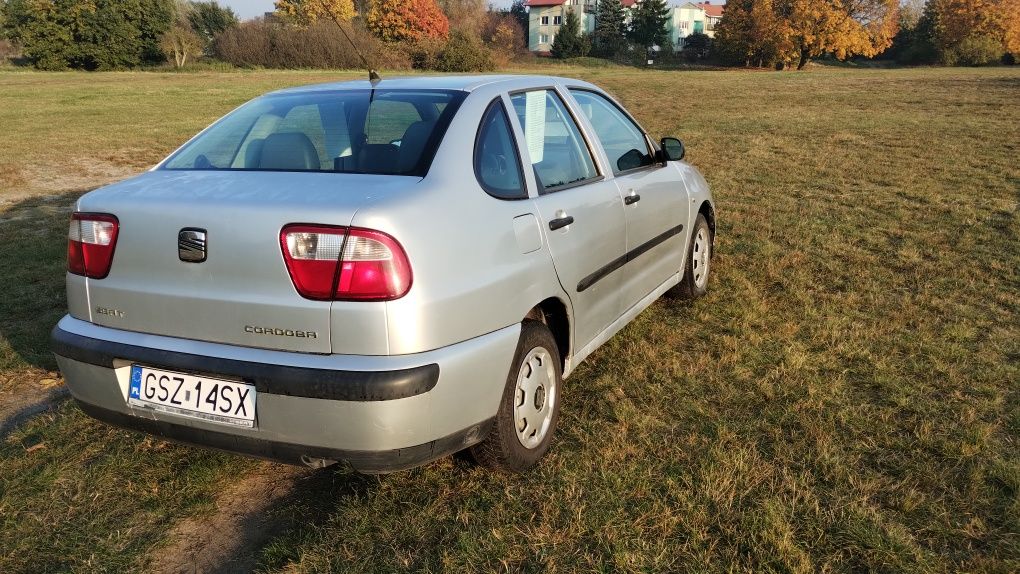 Seat Cordoba 1,4 8V LPG OC- pół roku/PT rok