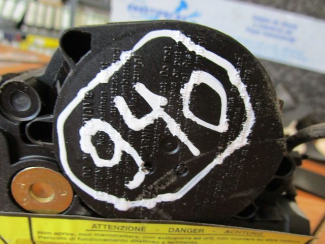 Pre-Tensor 33035688C FIAT STILO SW 2003 USADO FD FIAT STILO 192 2002 1.9JTD 115CV 3P VIOLETA ESCURO Fd