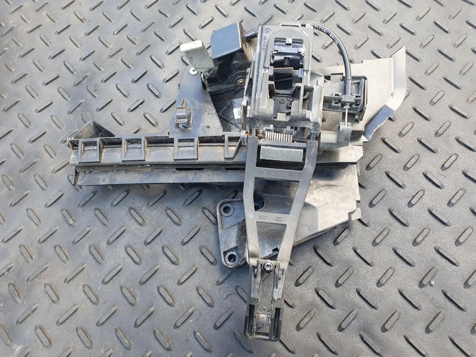 ZAMEK DRZWI CENTRALNY PRAWY TYŁ FORD FOCUS MK2 4M5AA26412BC