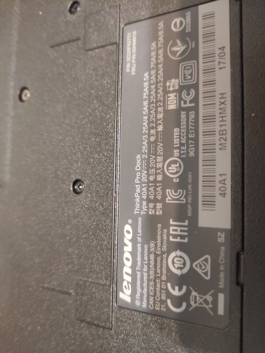 Lenovo thinkpad pro dock 40a1 stacja dokująca, zasilacz, kluczyki