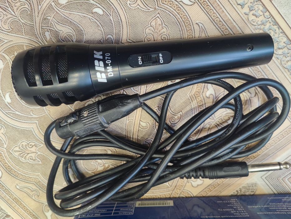 Микрофон студийный BBK "DM-100", DM-070"