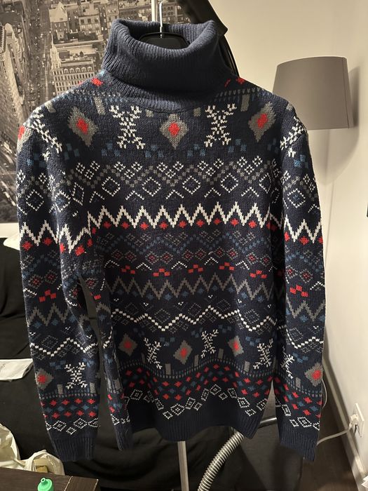 Męski sweter z golfem