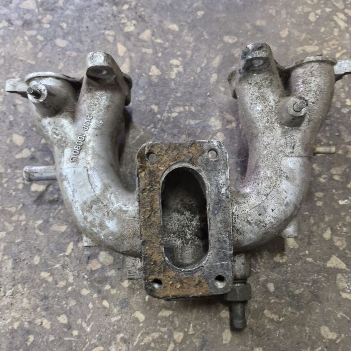 Продаётся впускной коллектор Ваз 08,09.