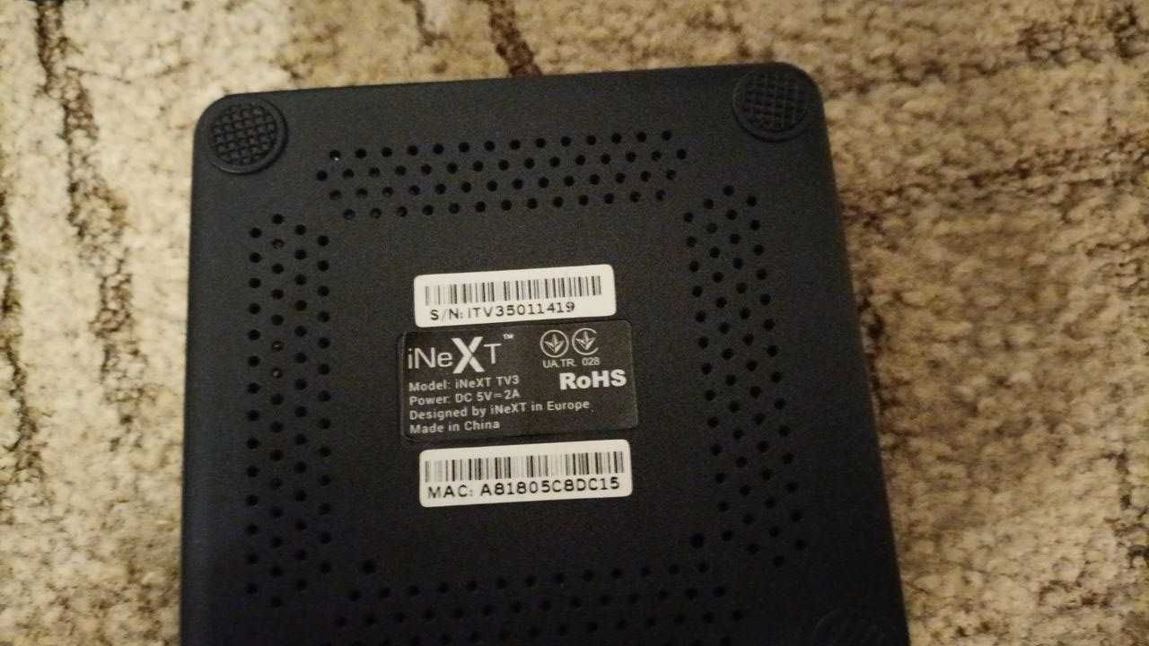 Смарт-приставка iNeXT TV3.