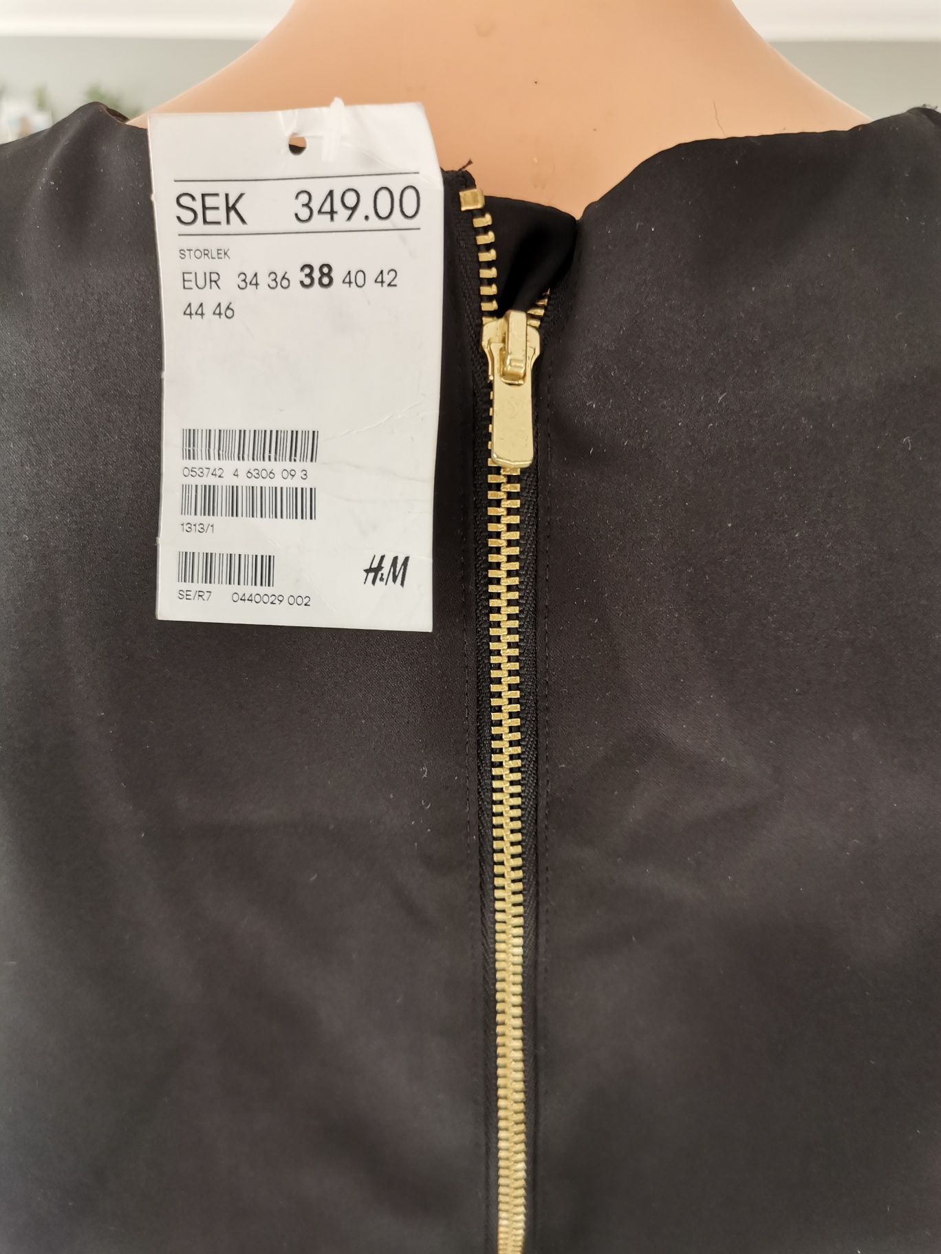 Piękna mała czarna H&M 38