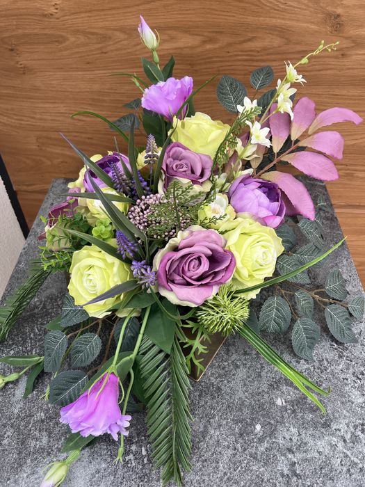 Wiązanka Róże Eustoma Premium