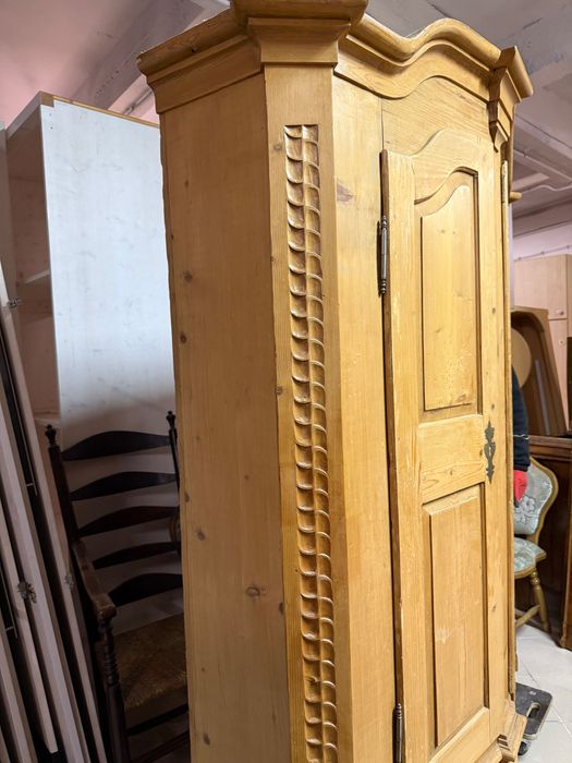 Stylowa klasyczna drewniana szafa 2-drzwiowa z Niemiec