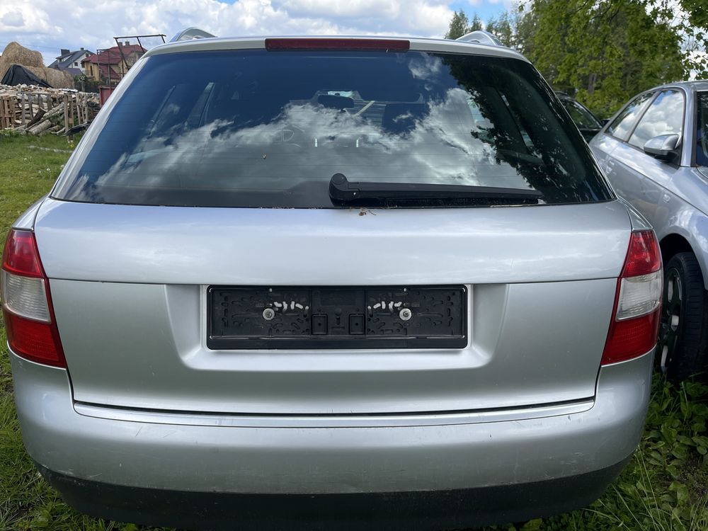 AUDI A4 S4 B6 AVANT kombi klapa bagażnika LY7W srebrna szyba części