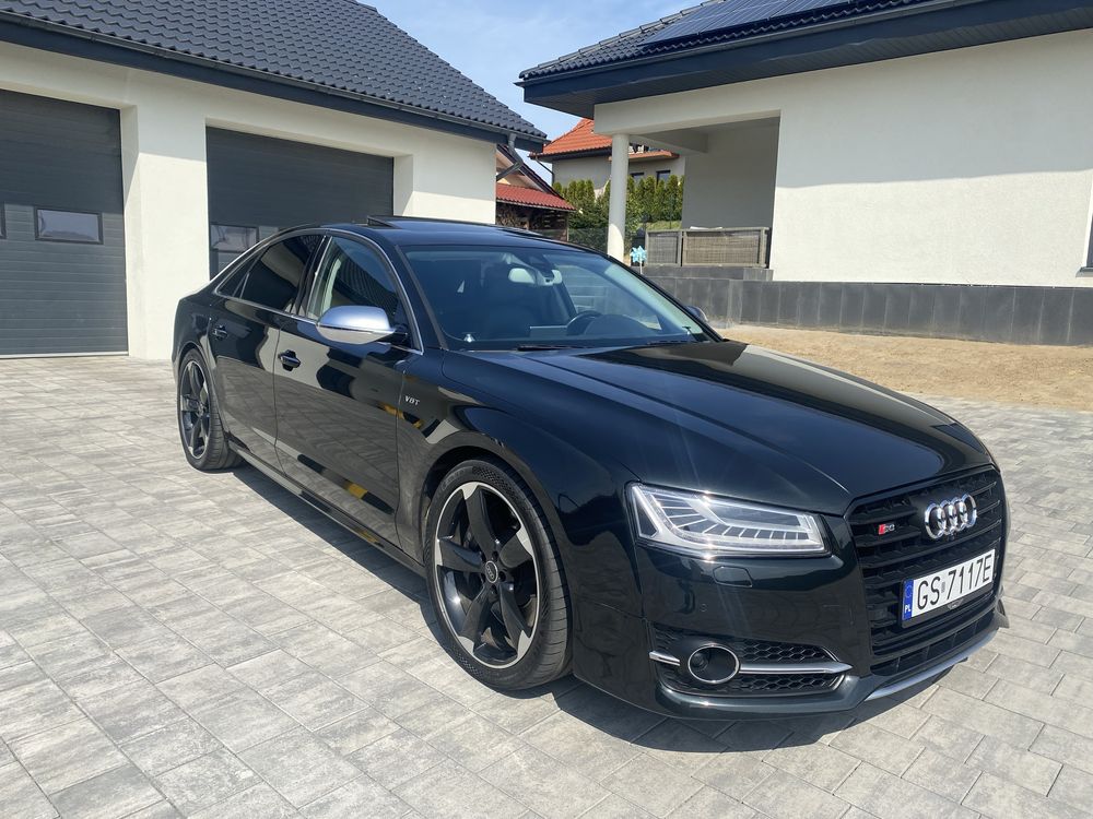 Audi S8 4.0TFSI Matrix B&O Dociągi Masaż Carbon Kamera360