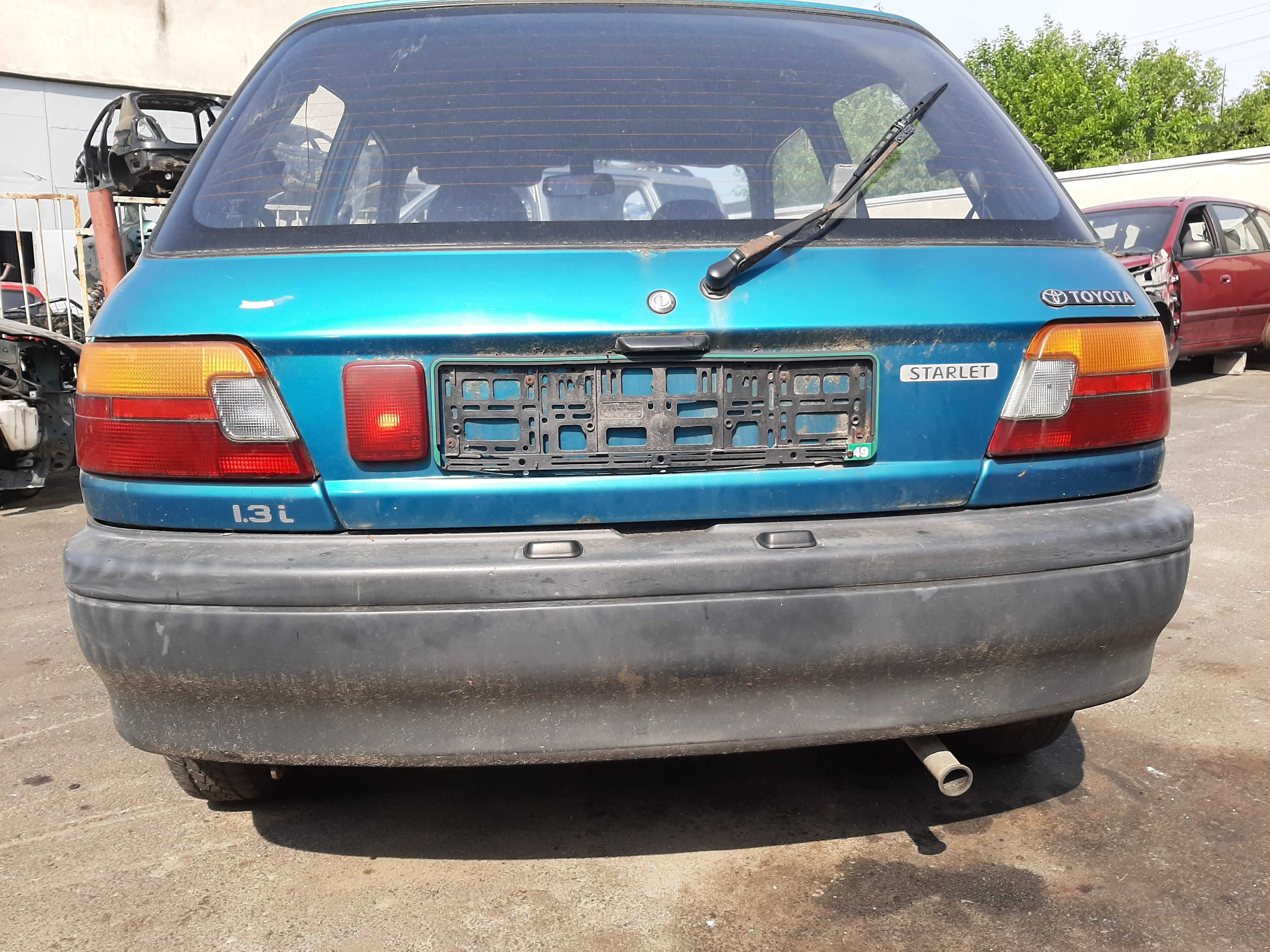 Starlet EP81 1.3i 3D 1995r.Lampa tylna