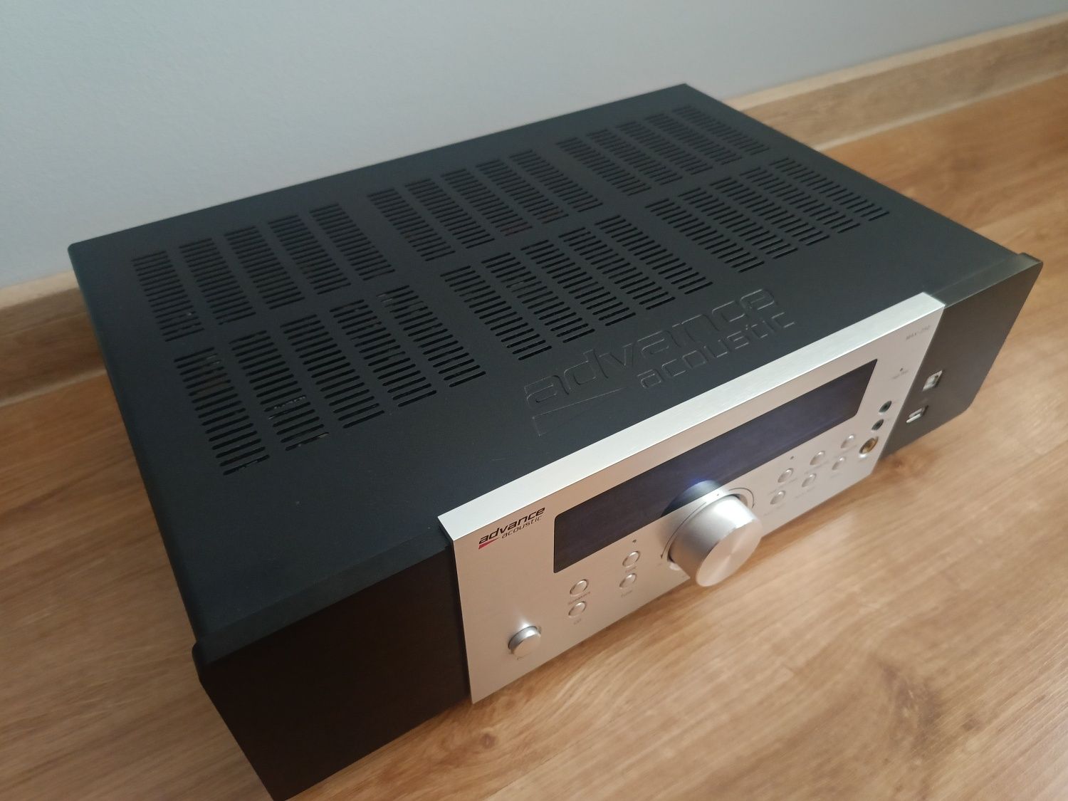 Wzmacniacz stereo Advance Acoustic MAX 250
