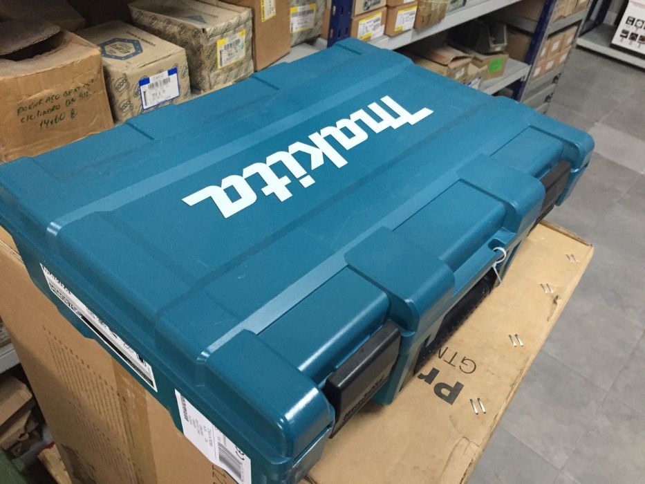 Martelo Demolidor Makita HM0870C