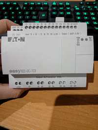 Przekaźnik programowalny EATON easy 822-DC-TCX