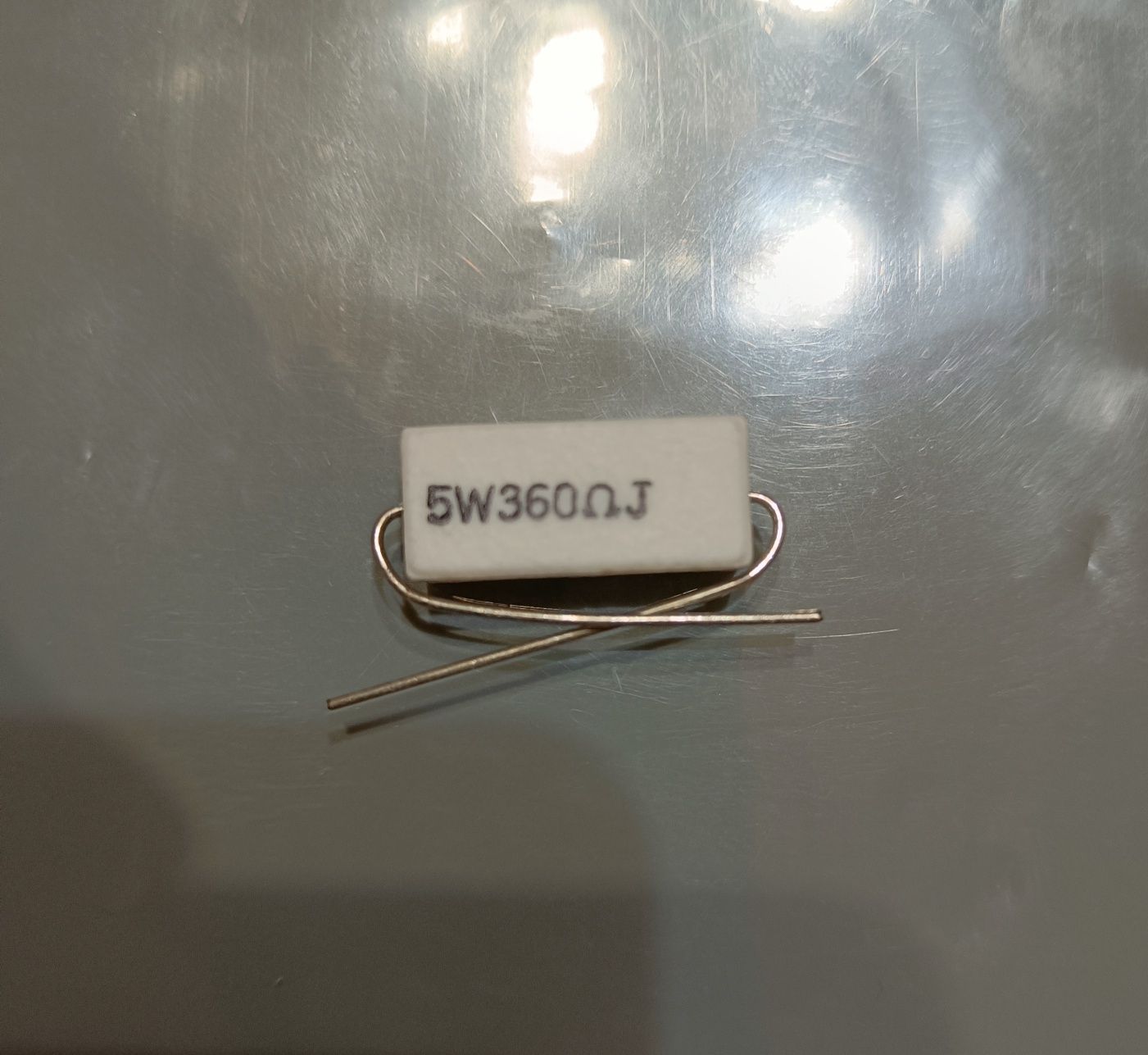 Резистор 360 Ohm 5W 5% (SQP50JB-360R)