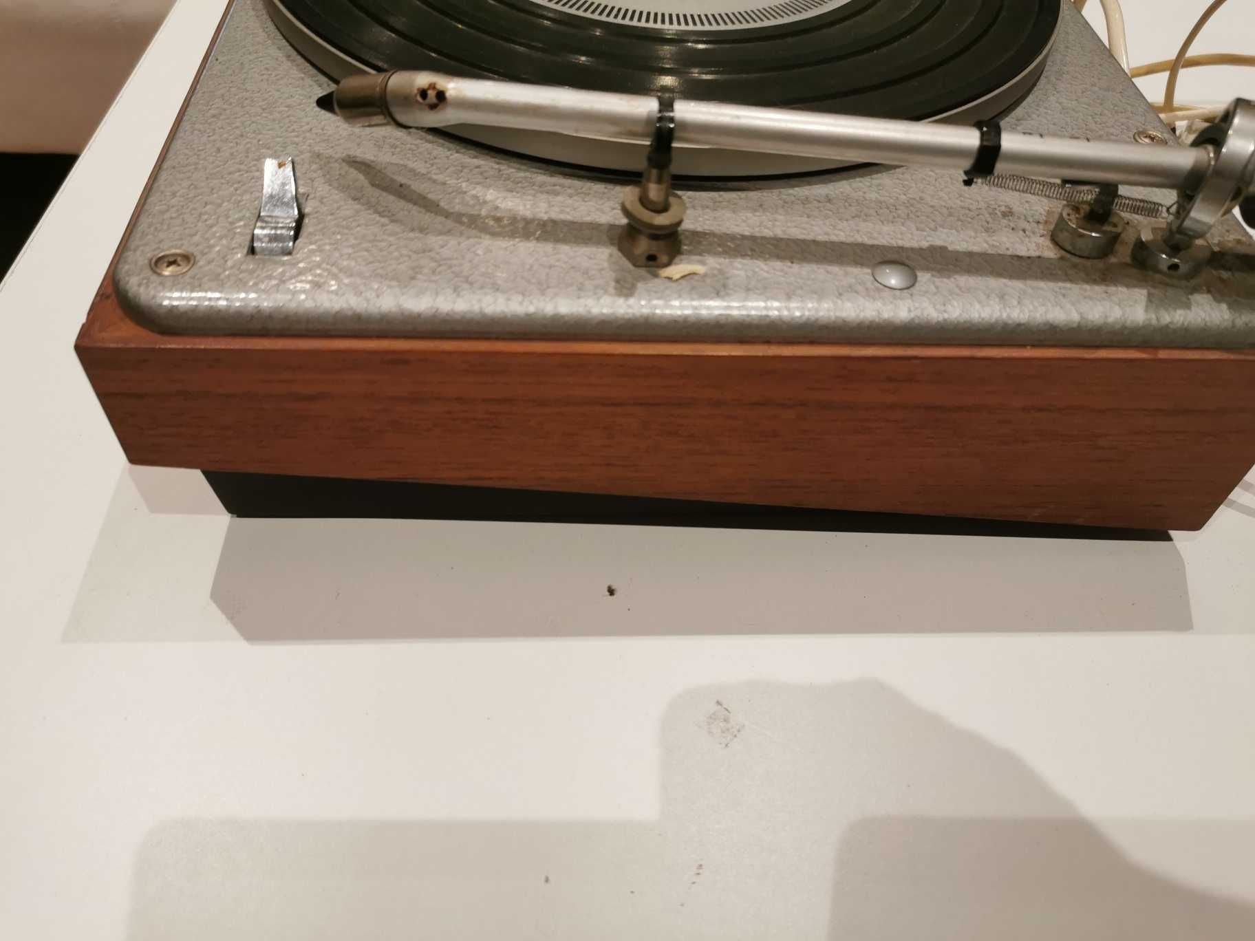 Gramofon Bang & Olufsen  beogram 1000