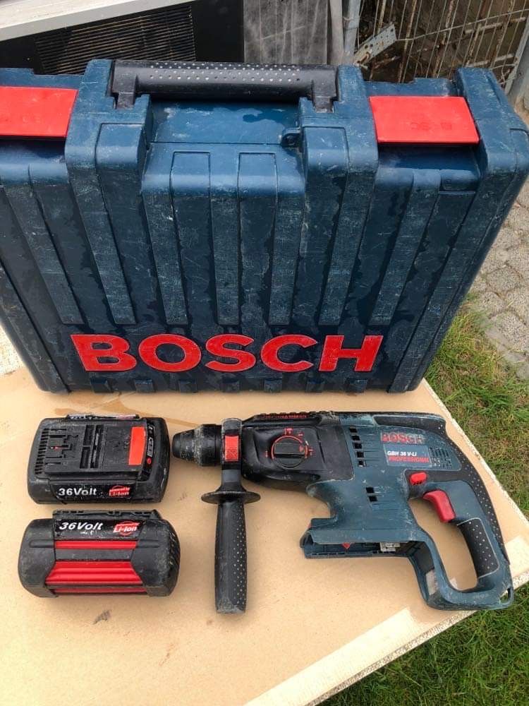 Młot udarowy akumulatorowy Bosch 36 V