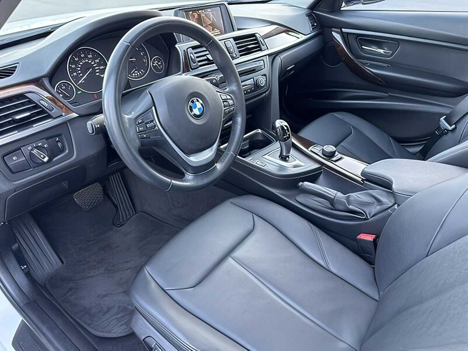 BMW 3 Series      2015