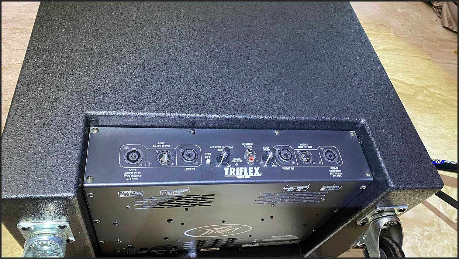 Peavey Tri-Flex II 1000W Portable PA System