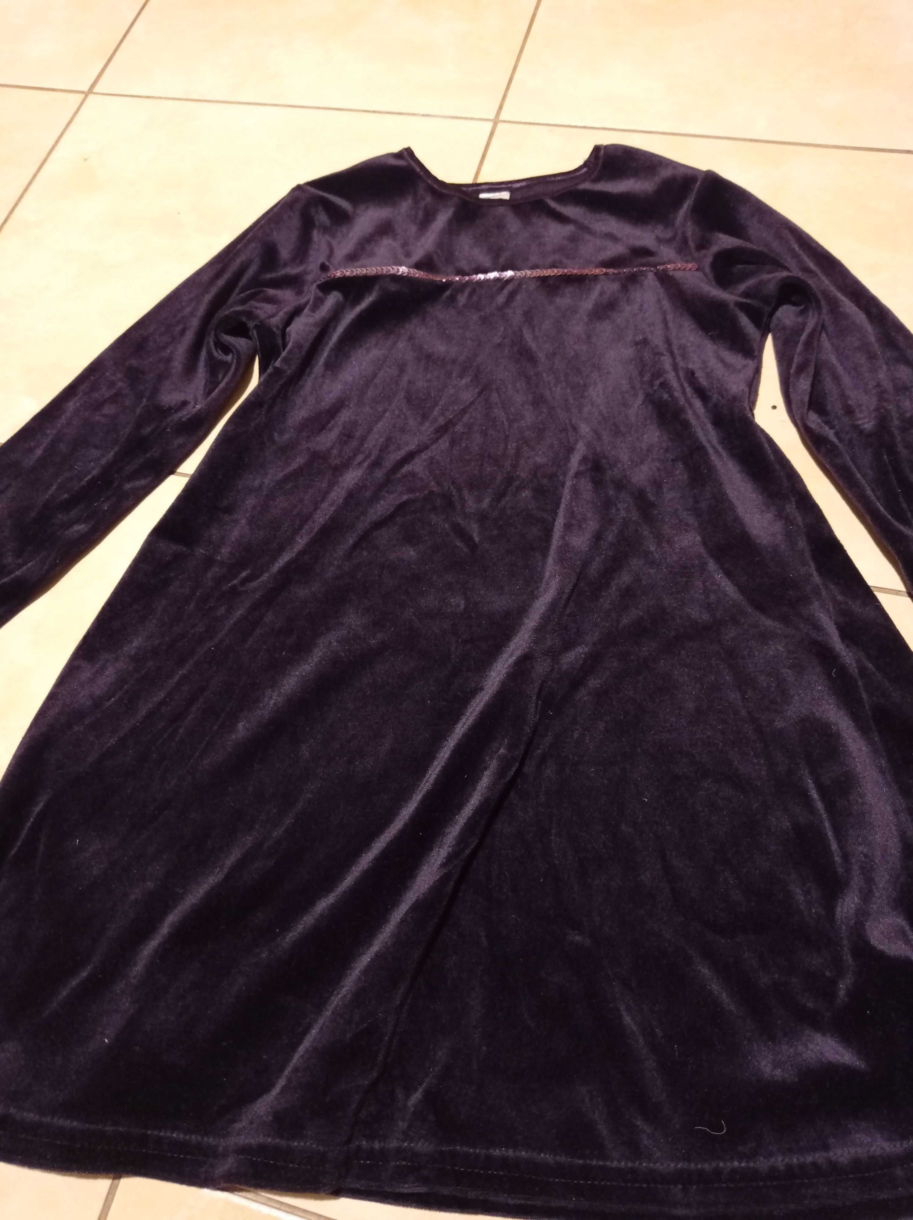 fioletowa połyskująca sukienka rozmiar 116