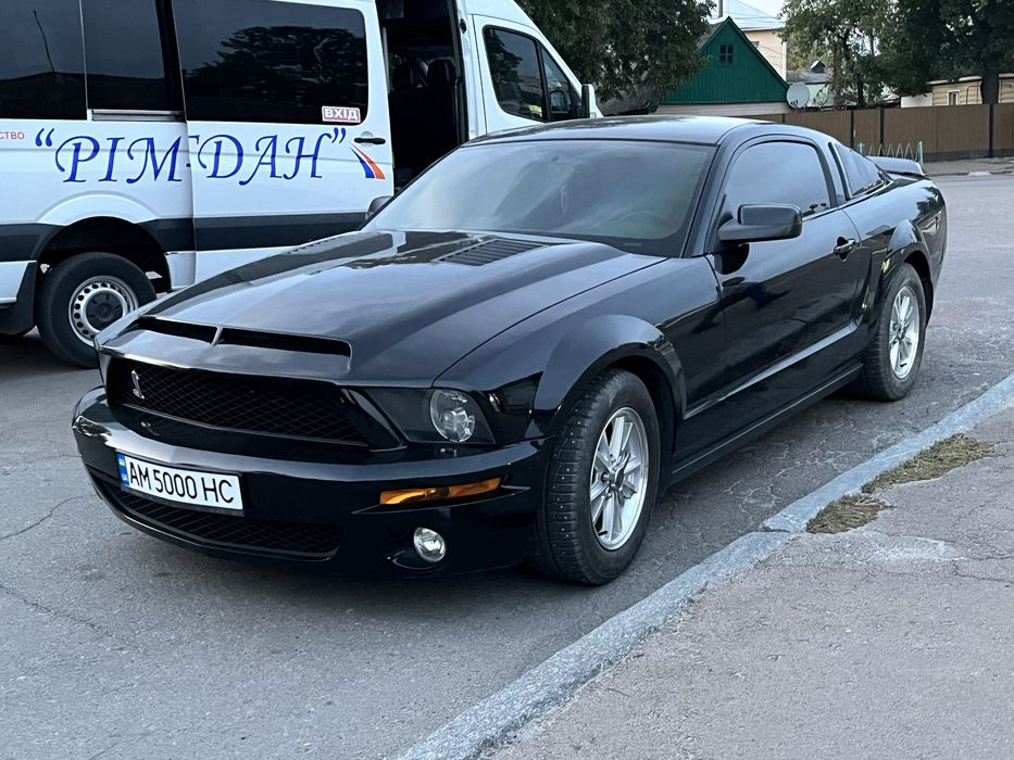 Продам Ford Mustang 4.0