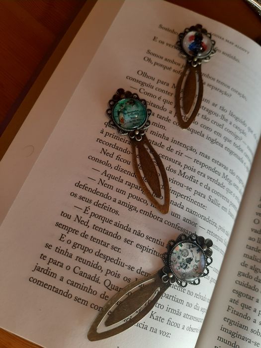 Marcadores de livros 'Alice no País das Maravilhas' - Novos