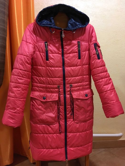 Пальто зимове на синтепоні для дівчинки 10-14 років в ідеальному стані