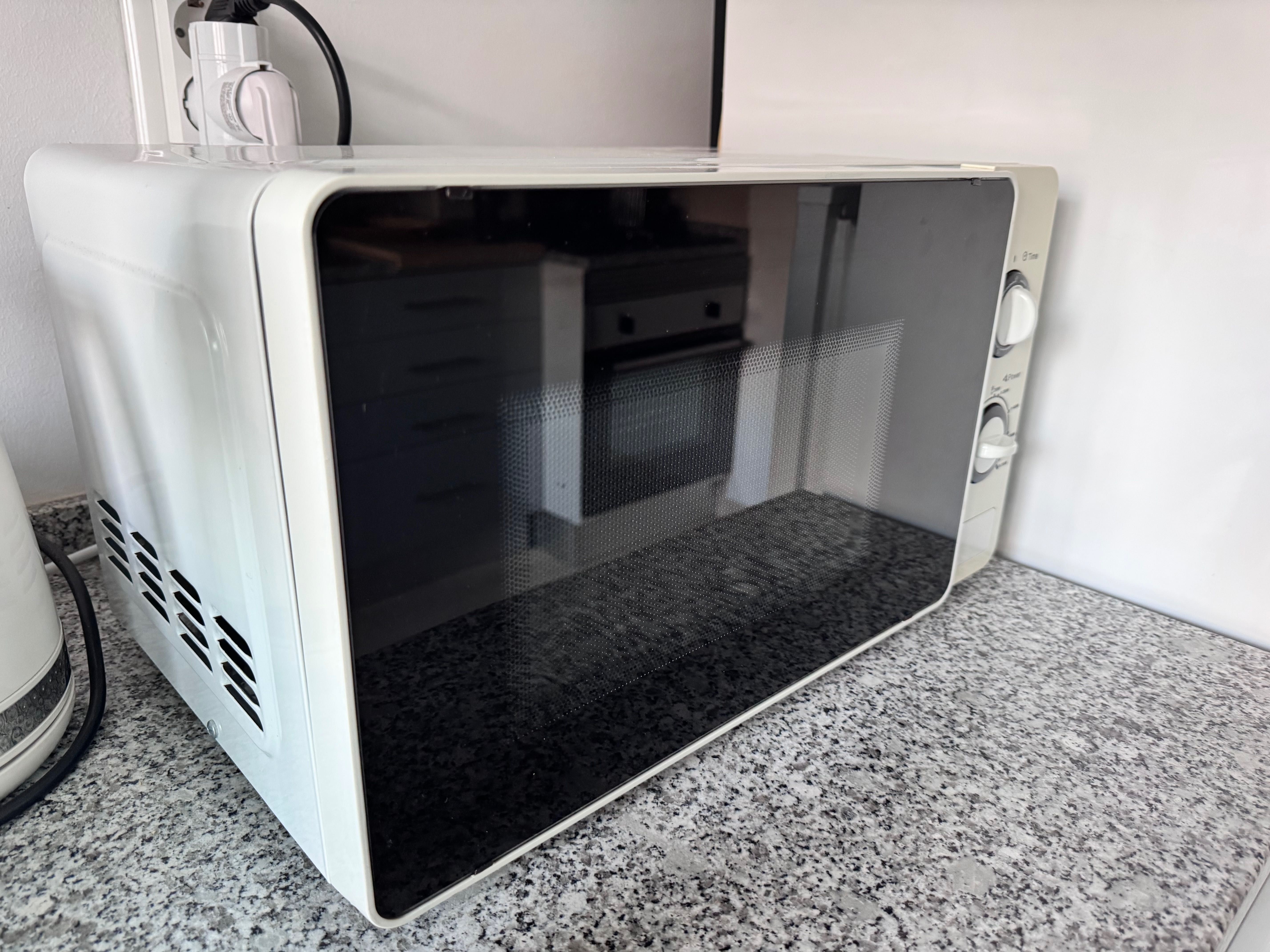 Microondas marca branca