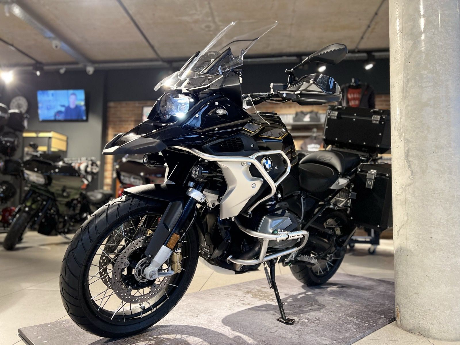 BMW gs 1250 faktura VAT